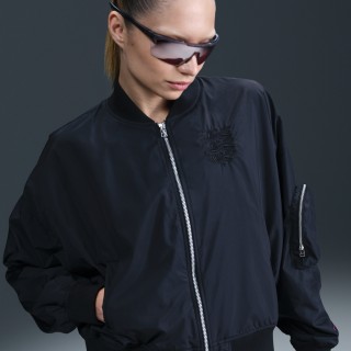 Engeland Essential Nike oversized voetbalbomberjack voor dames - Zwart