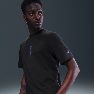 FC Barcelona Primary Uit Kobe voetbaltop met Dri-FIT en korte mouwen voor heren - Zwart
