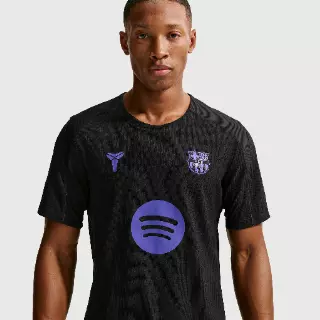 FC Barcelona Strike Elite Uit Kobe Dri-FIT ADV knit voetbaltop met korte mouwen voor heren - Zwart