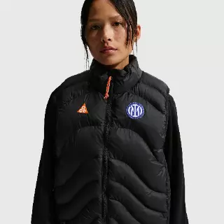 Inter Milan 'Lava Flow' SE Nike ACG Therma-FIT ADV voetbalbodywarmer voor dames - Zwart