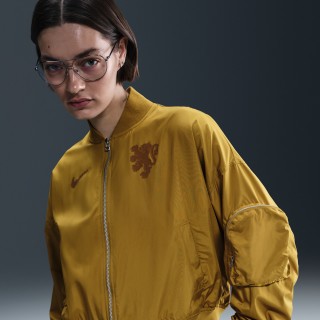 Nederland essential Nike oversized voetbalbomberjack voor dames - Bruin