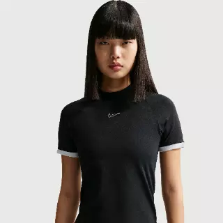 Nike aansluitende top met korte mouwen voor dames - Zwart