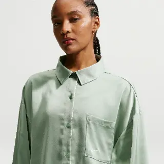 Nike oversized satijnen damestop met lange mouwen - Groen