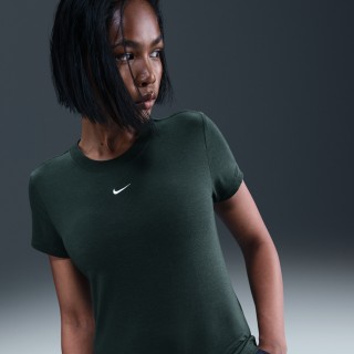 Nike Sportswear Chill Knit T-shirt voor dames - Groen