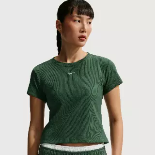 Nike strak kort T-shirt met ribbels voor dames - Groen