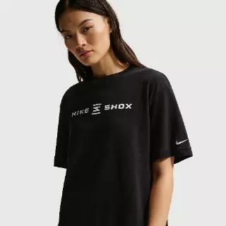 Nike T-shirt met graphic voor dames - Zwart