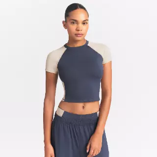 NikeSKIMS Matte Shine Mix croptop met korte mouwen voor dames - Blauw