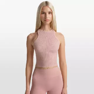 NikeSKIMS Ribbed Seamless racerneck-tanktop - Roze
