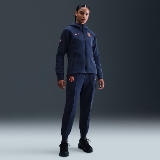FC Barcelona Tech Nike Total 90 voetbaljoggingbroek van fleece met halfhoge taille voor dames - Blauw