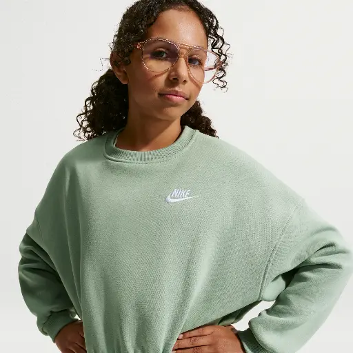 Nike Club Fleece sweatshirt met ronde hals en recht design voor meisjes - Groen