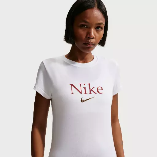 Nike Kort T-shirt voor dames - Wit