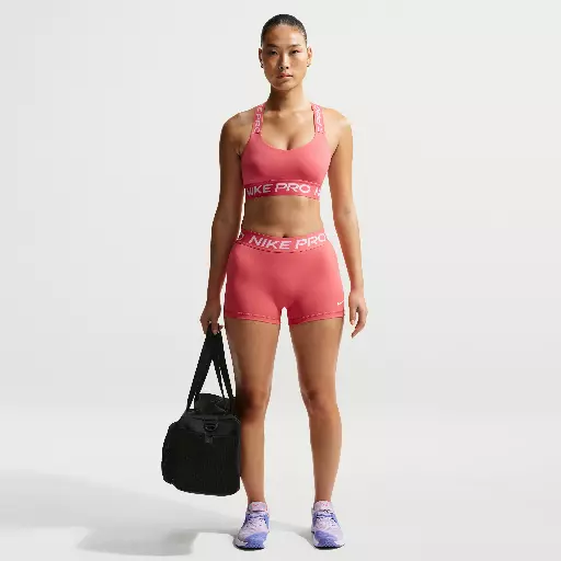 Nike Pro bikeshorts met halfhoge taille voor dames (8 cm) - Roze