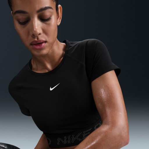 Nike Pro Dri-FIT korte damestop met korte mouwen en graphic - Zwart