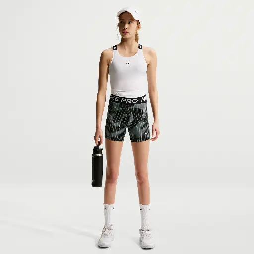 Nike Pro Dri-FIT meisjesshorts (8 cm) - Zwart