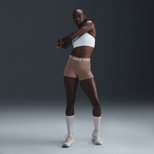 Nike Pro Leak Protection: Period bikeshorts met halfhoge taille voor dames (8 cm) - Bruin