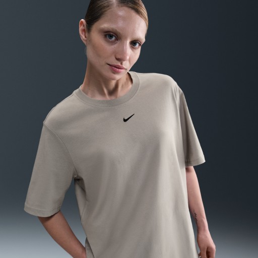 Nike Sportswear Essential T-shirt voor dames - Grijs